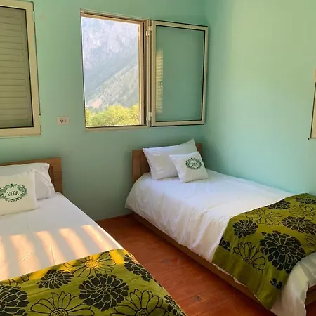 Vita Guesthouse Konukevi *