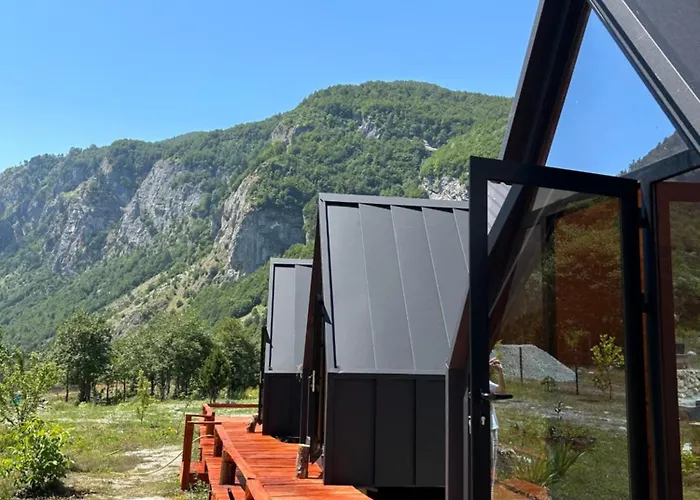 Vita Guesthouse *